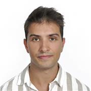 ¡Hola! Me llamó Álvaro, soy maestro en Educación Primaria graduado en la Universidad Complutense de Madrid.